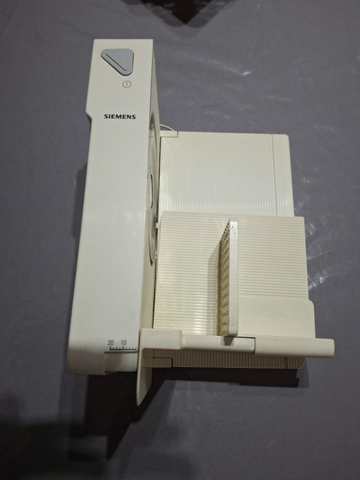 Máquina de cortar fiambre, queijo,  pão