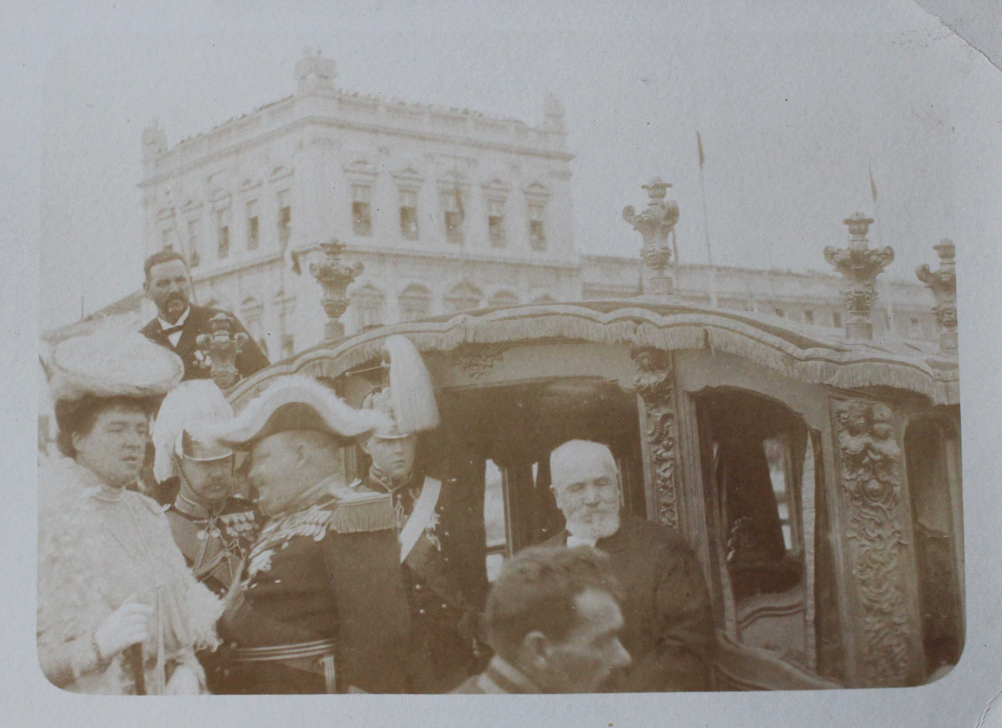 FAMÍLIA REAL DESPEDE-SE DO PRESIDENTE LOUBET 1905 POSTAL FOTOGRÁFICO
