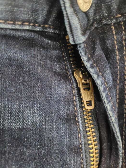 Джинси skinny фірми GAP