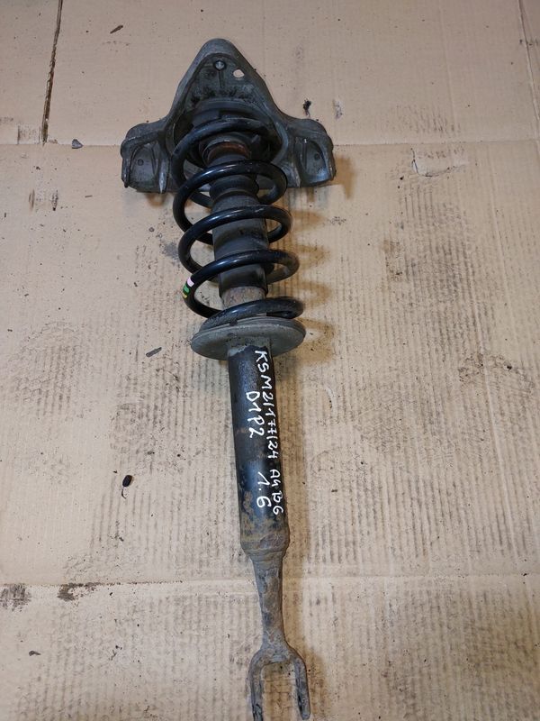 Amortyzator Sprężyna Przód Audi A4 B6/1.6