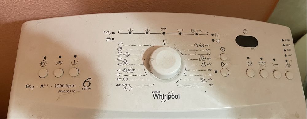Пральна машинка Whirlpool AWE 66710