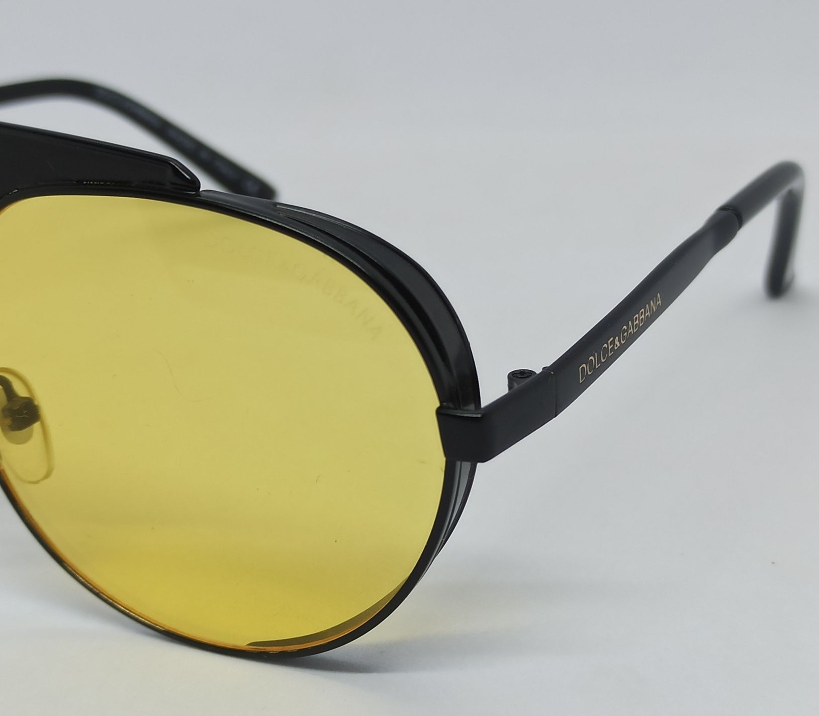 Dolce& Gabbana очки унисекс желтые в черной металл оправе DG2210