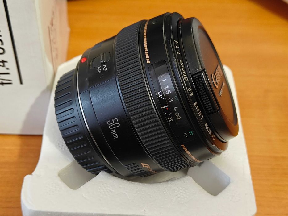 Об'єктив Canon EF 50 mm f/1.4 USM