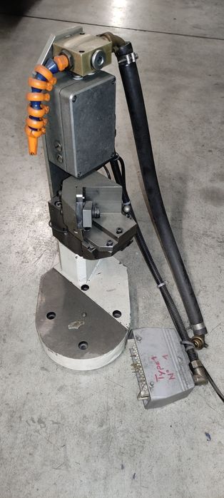 Oprzyrządowanie do szlifierki CNC