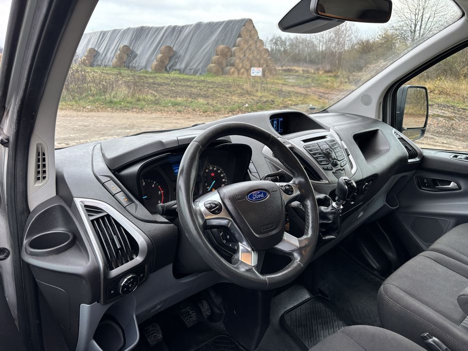 Ford Transit Custom  2,2 155 km long l2h1  klima kamera relingi hak