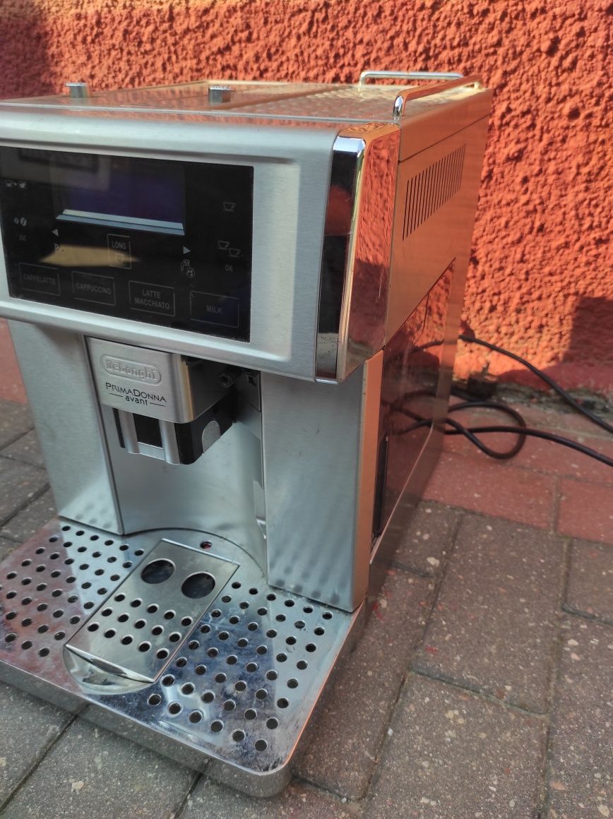DeLonghi esam 6700 primadonna ekspres ciśnieniowy