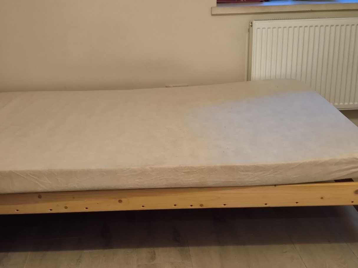 lozko bed mattress