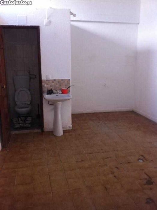 Garagem - Cacem de cima