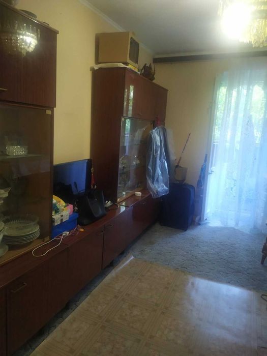 2к, центр, цікава і амбітна квартира по хорошій ціні