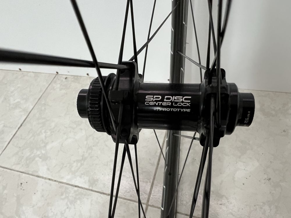 Rodas disco carbono Prototype World Tour 3 Clincher/Tubeless