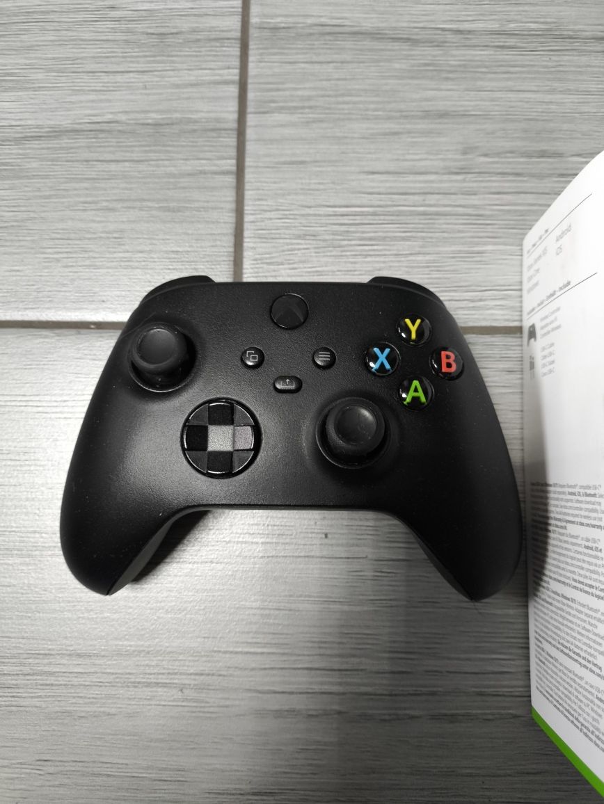 Oryginalny Pad Xbox Series z pudelkiem