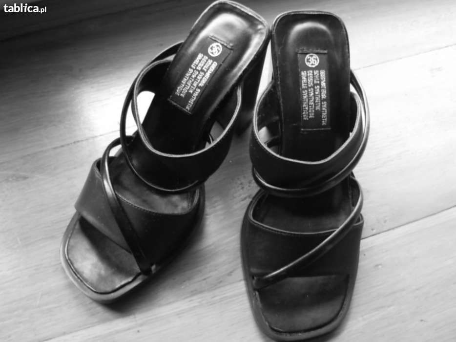 Fajne klapki rozmiar 36-27