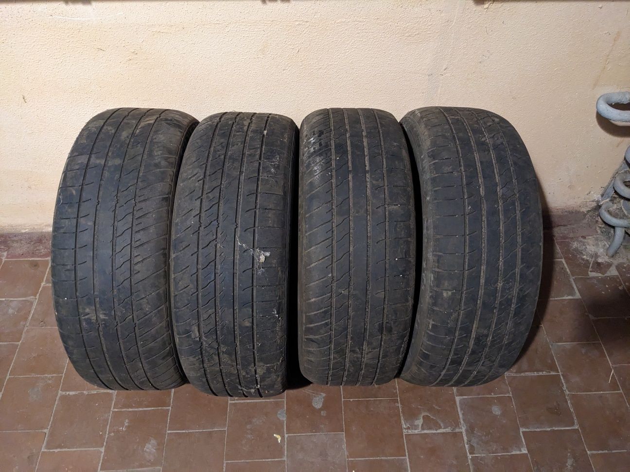 Резина лето 225/55 R17