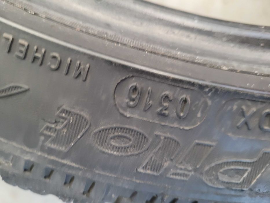 Opona Michelin 225/40 R 18