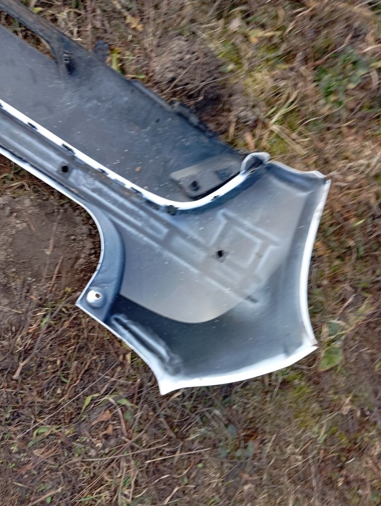 Zderzak tył tylny Toyota Yaris IV 4 Oryginał