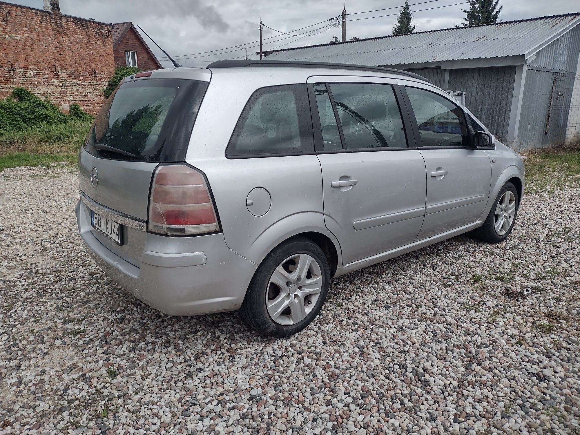 Opel Zafira B 1.8 Benzyna 2006 Rok 7-osobowa