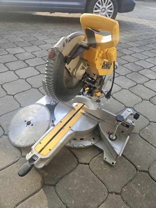 Ukosnica Dewalt WDS780