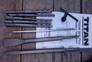 Młot udarowy SDS Plus sieciowe Titan 150