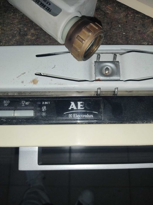 Máquina de lavar loiça AEG para peças