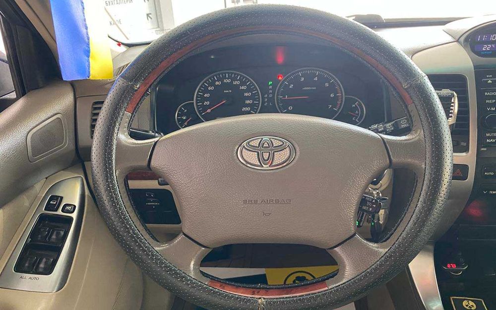 Toyota Land Cruiser Prado 120 2006