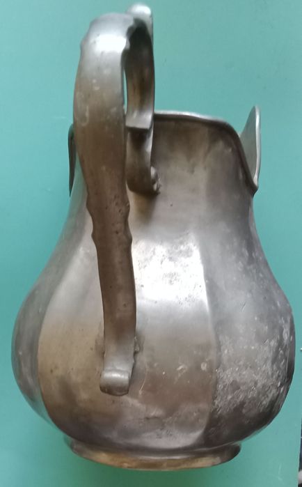 Jarra em estanho antigo de Portugal 95%