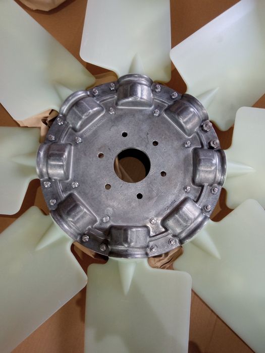 Крильчатка до промислових генераторів.Градирні до осьових вентиляторів