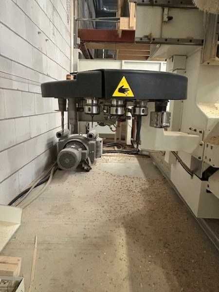 5 osiowe CNC SCM Accord  (osobno program do schodów ).