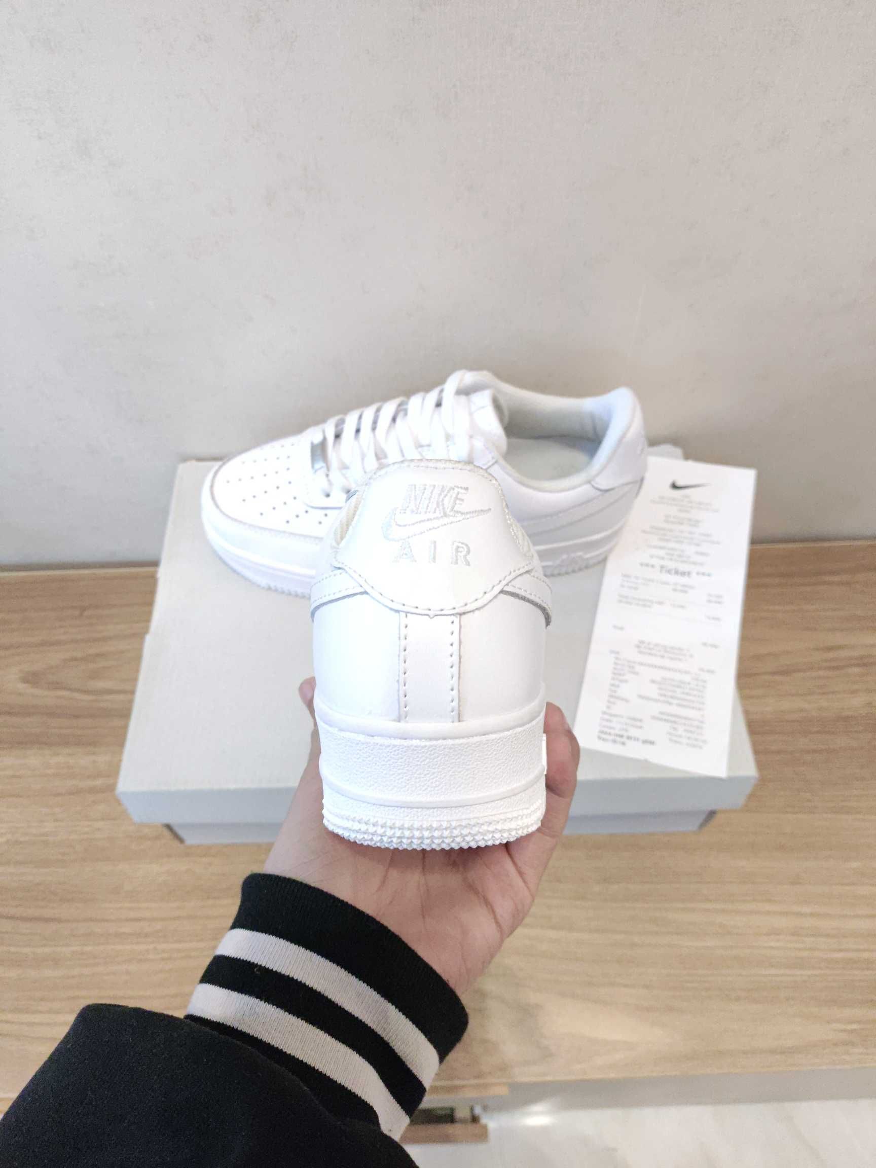 Nike Air Force 1 Low '07 White Eur 40