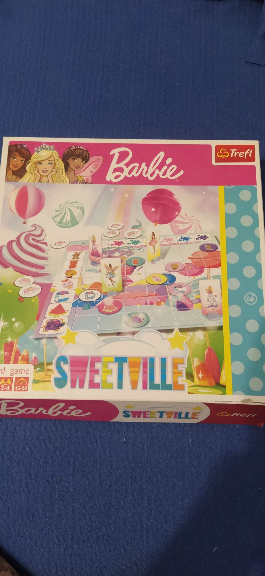 Gra "Barbie Sweetvile"