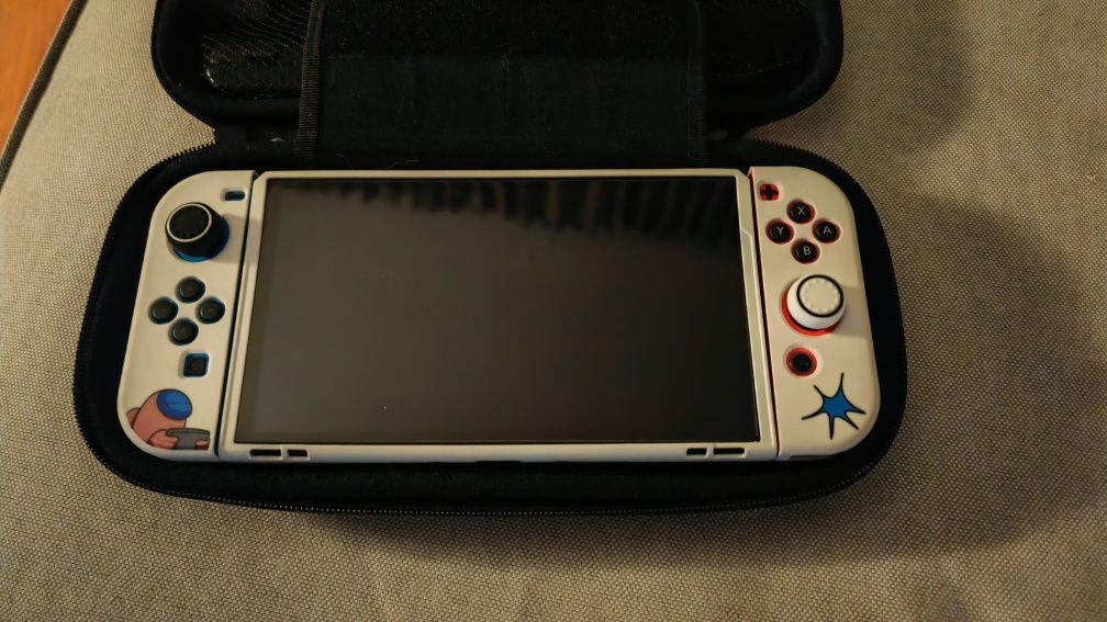 Nintendo Switch Oled - Desbloqueada