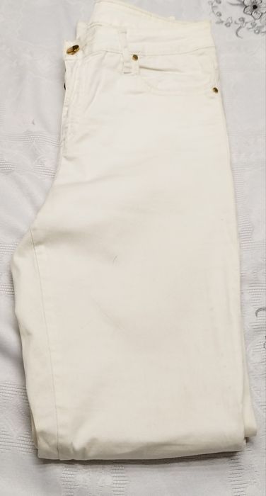 Calças novas brancas tamanho 36