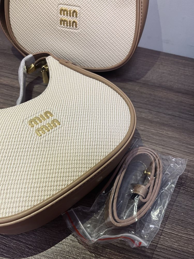 Сумка середня miu miu з регульованою довжиною