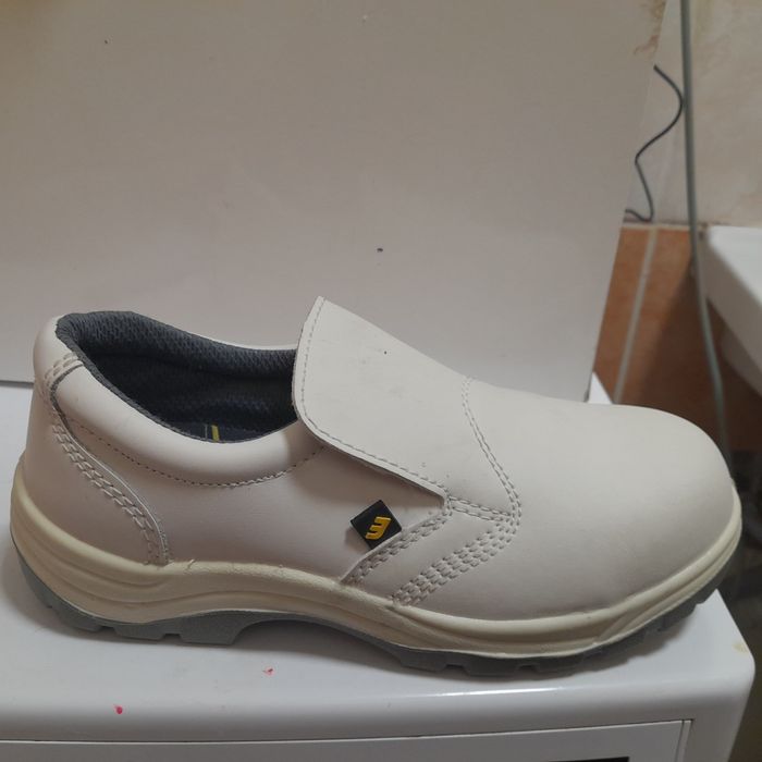 Sprzedam nowe buty firmy SAFETY JOGGER