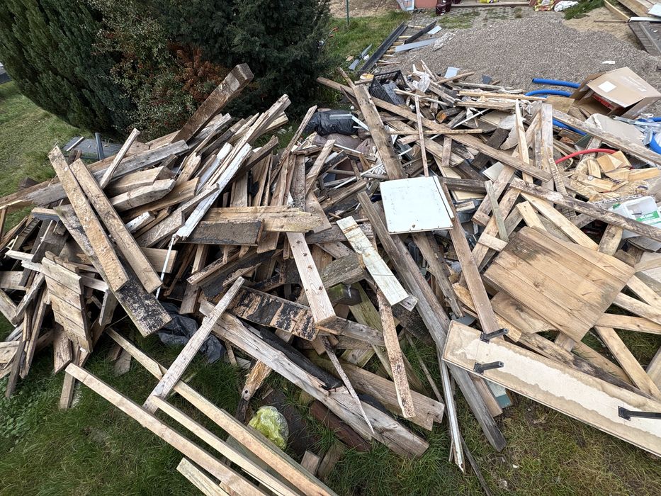 Oddam 5m3 drzewa opalowego do pociecia i zlom z calej kotlowni