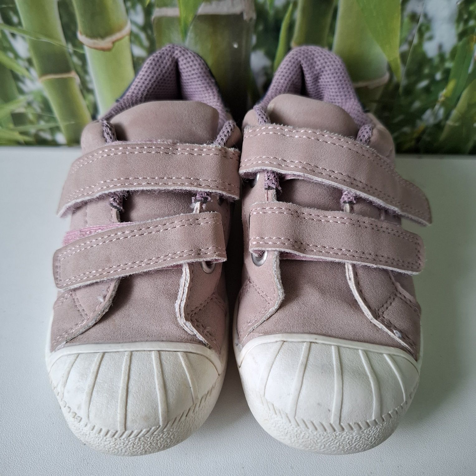 Buty typu trampki