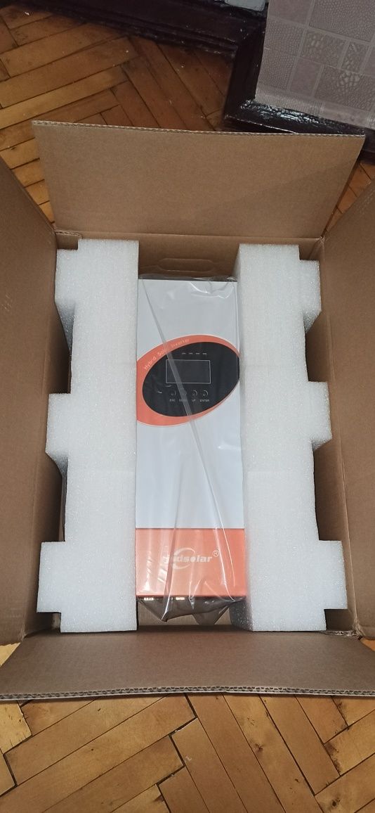 Гібридний інвертор Jsdsolar J5500HPC з WiFi модулем на 5.5кВт 48в