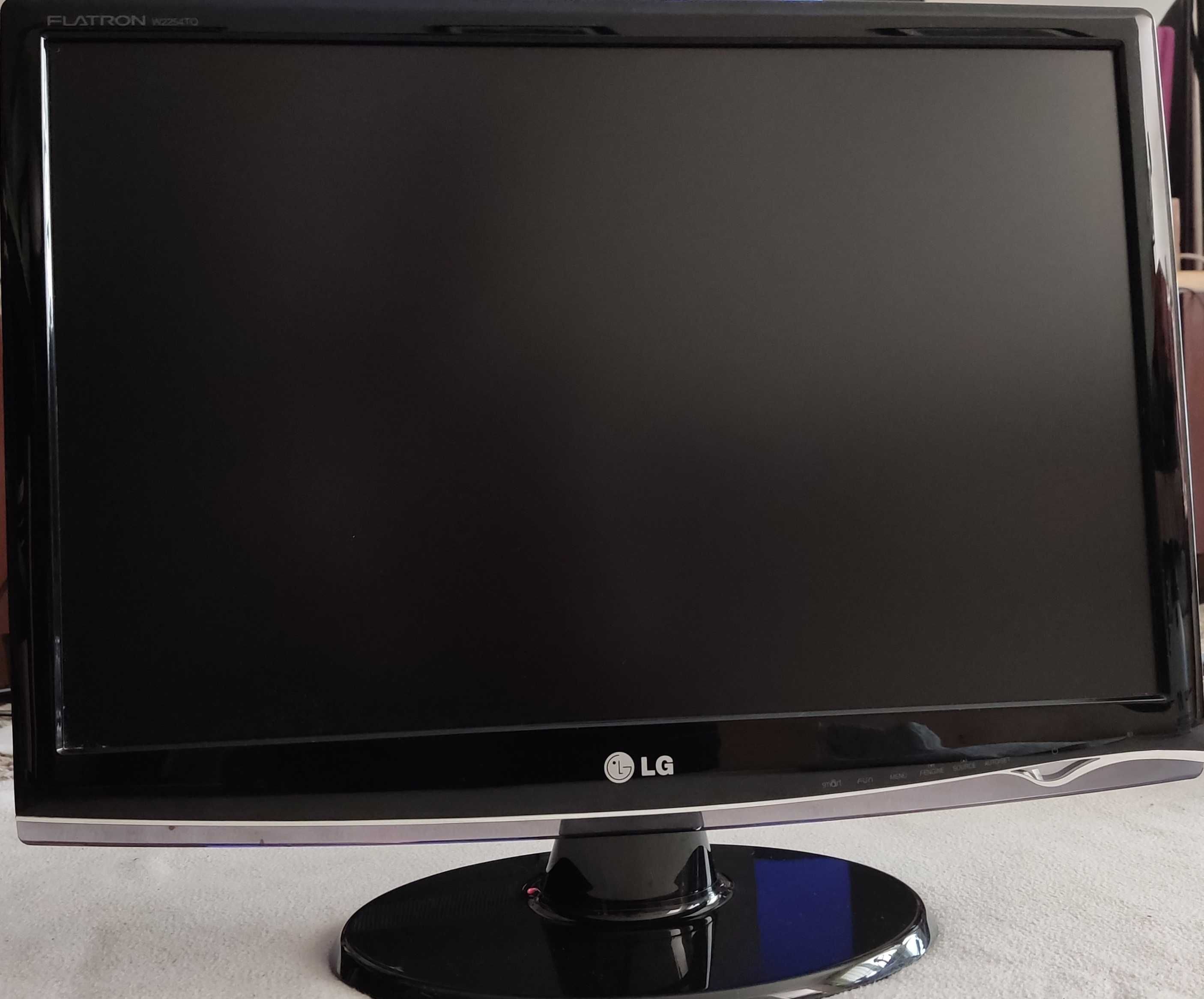 Monitor LG FLATRON W2254TQ-PF 22" używany w dobrym stanie, sprawny