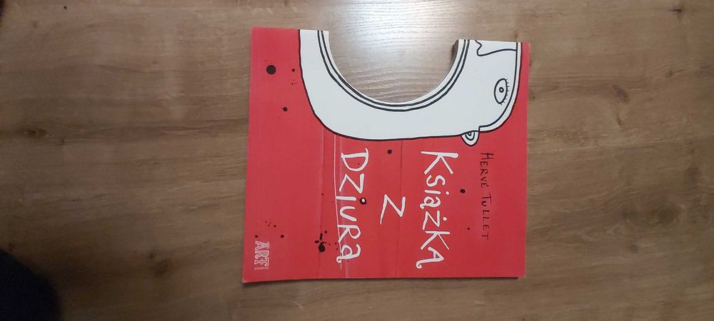 Książka z dziurą - Hervé Tullet - stan bardzo dobry