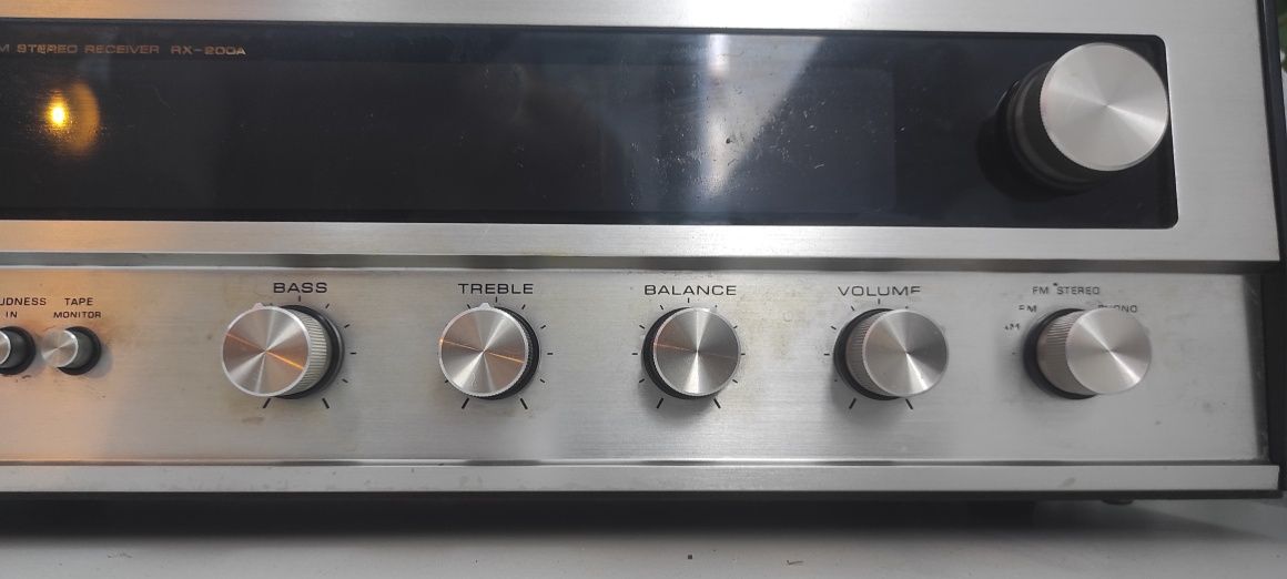 Amplificador receiver vintage  Rotel RX-200A