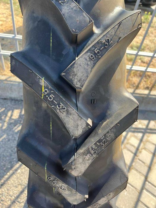 Шина сівалки СЗ, Т-25 Т-16 9.5-32 (230/95-32) 8 cл SWT ІНДІЯ 2025 року