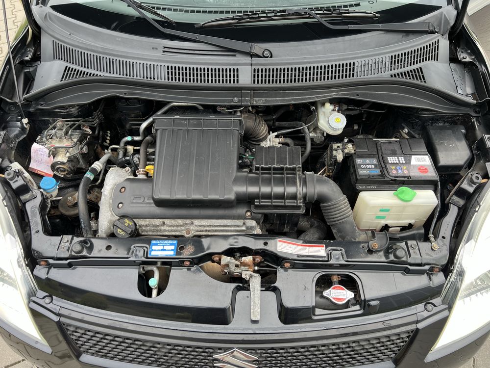 SUZUKI SWIFT 1.3 Benzyna