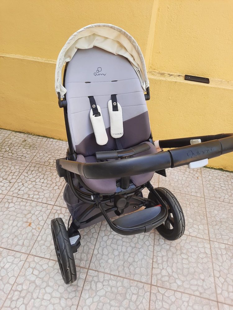 Carrinho Quinny e babycoque Maxi cosi