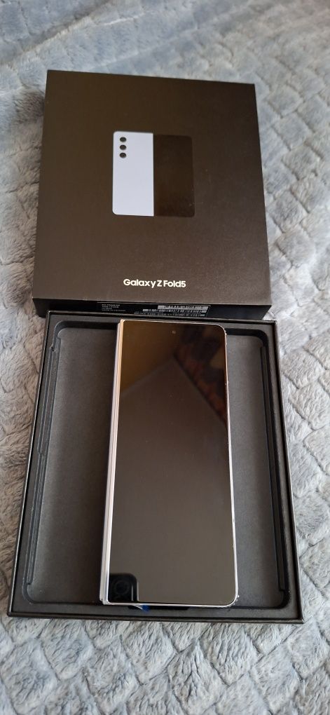 Samsung Galaxy Z Fold5