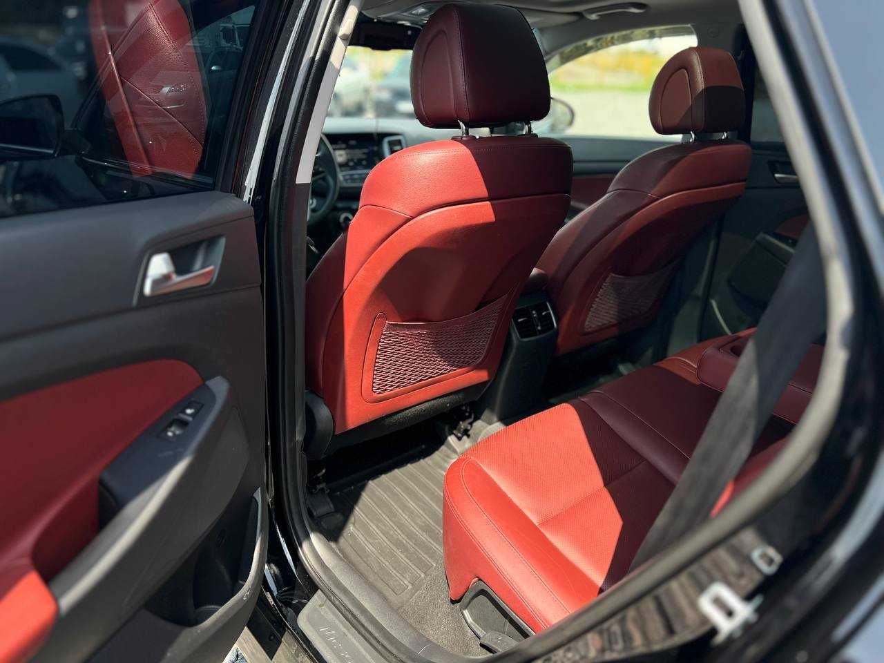 Hyundai Tucson 2015  2.0 бензин