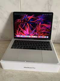 Macbook Pro 13 2018, комплект