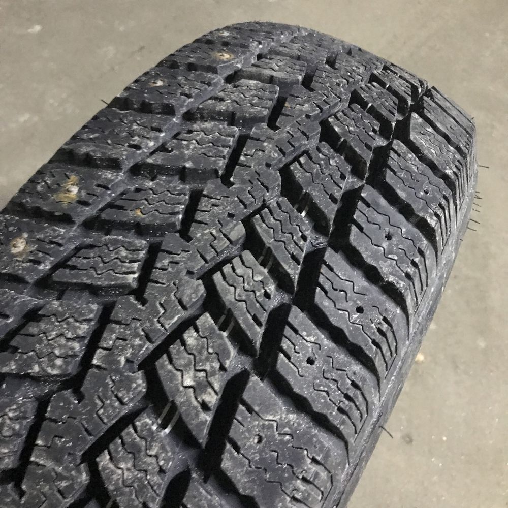 Зимова гума Kumho Powergrip 235/75/15 1 шт