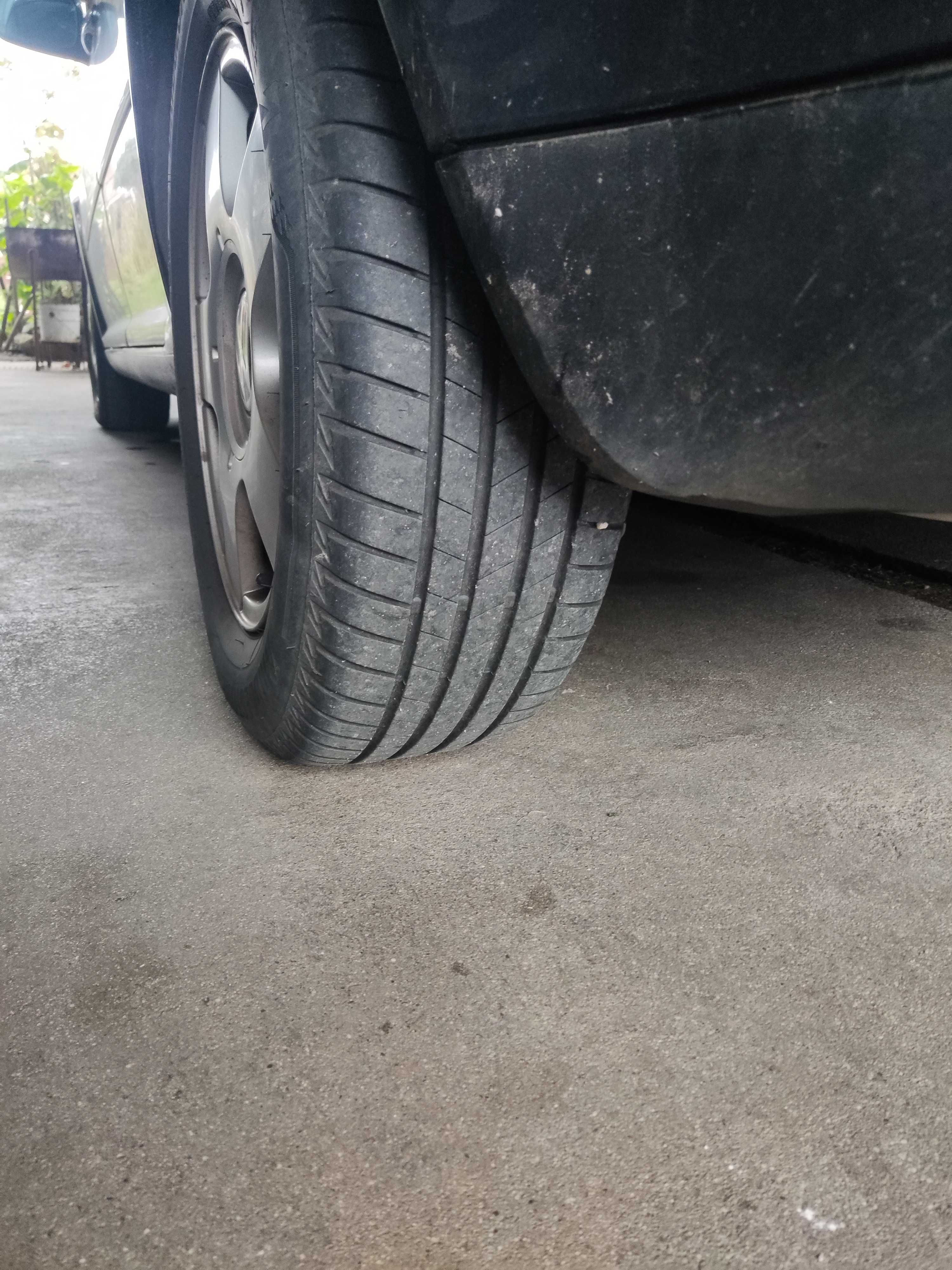 2 Pneus Bridgestone Turanza T005 medidas 195/65 R15