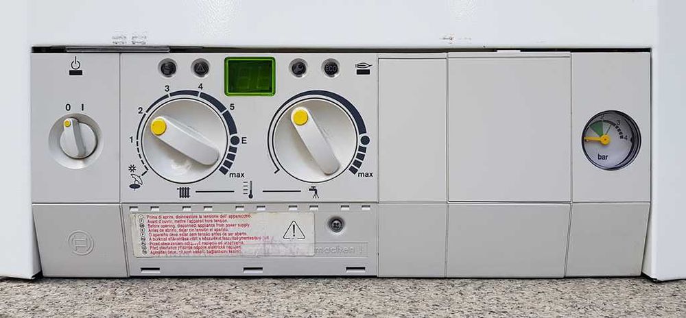 Gazowy kocioł grzewczy Euromaxx Junkers ZWC21-1MFA moc 10/21 KW