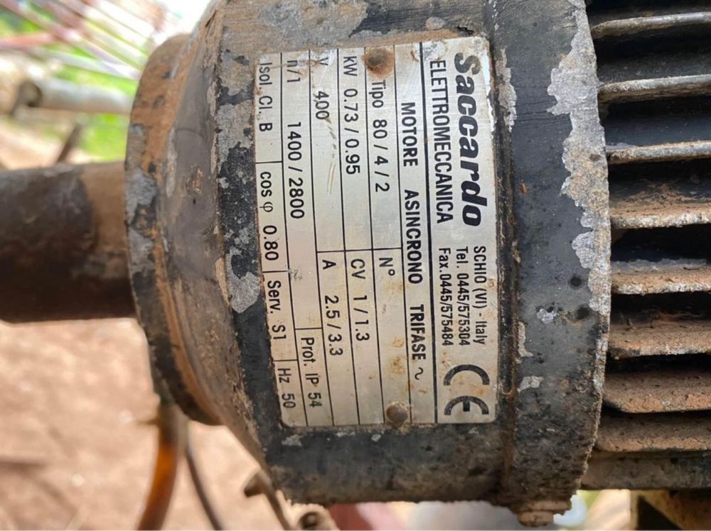 Venda de Serra de Corte Metálica com Motor Elétrico Trifásico Saccardo