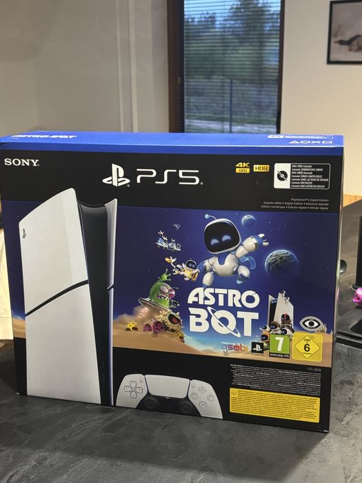 Ps5 Slim 1TB bez gier bardzo dobry stan